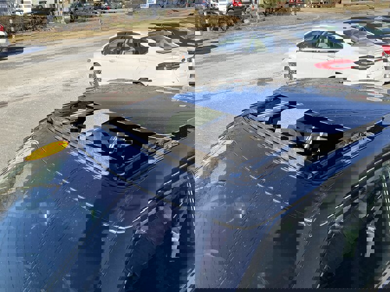 Used 2017 Hyundai Veloster Value Edition image 10