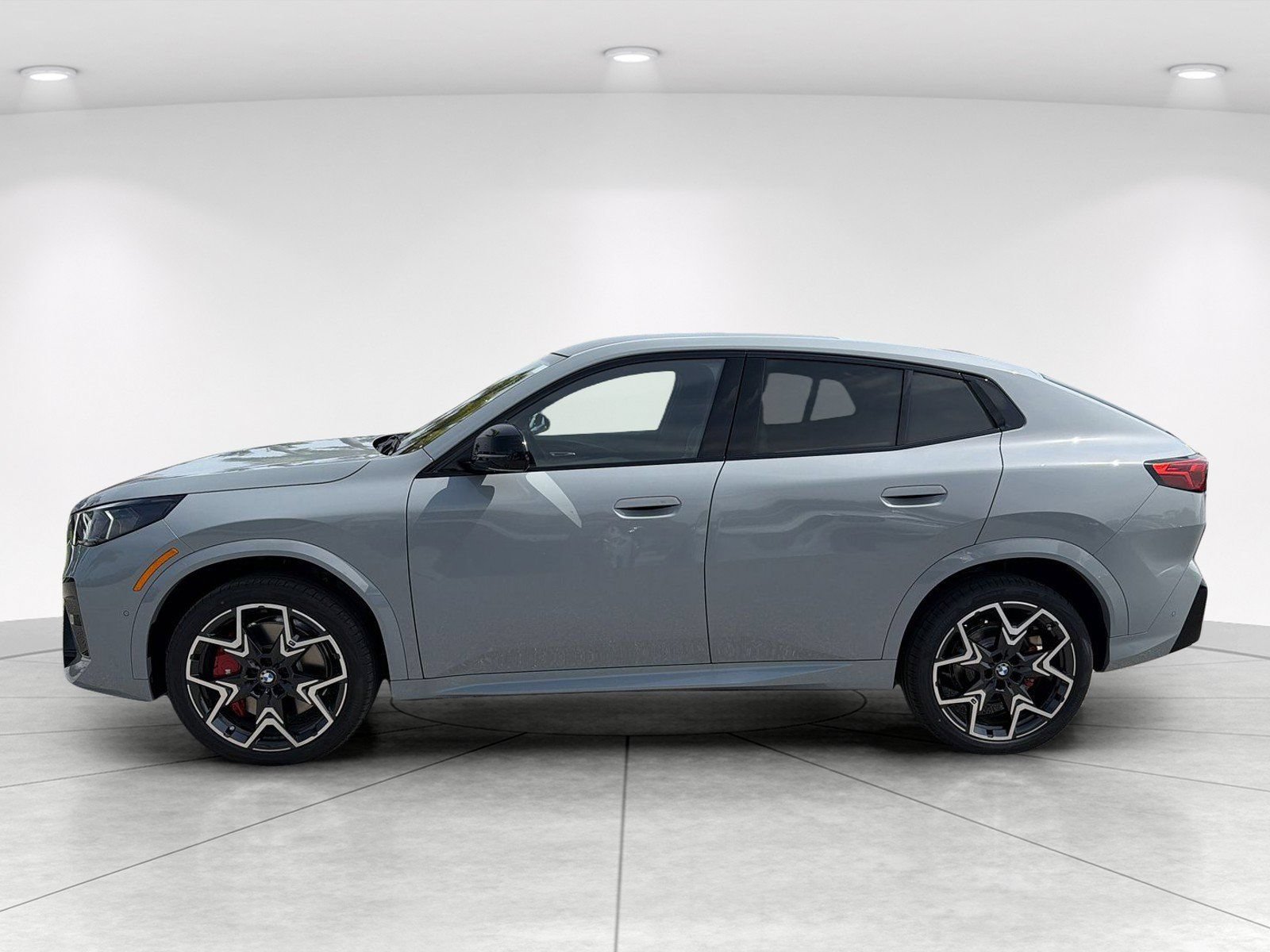 New 2026 BMW X2 xDrive28i w/ Technology Package AWD/4WD image 7