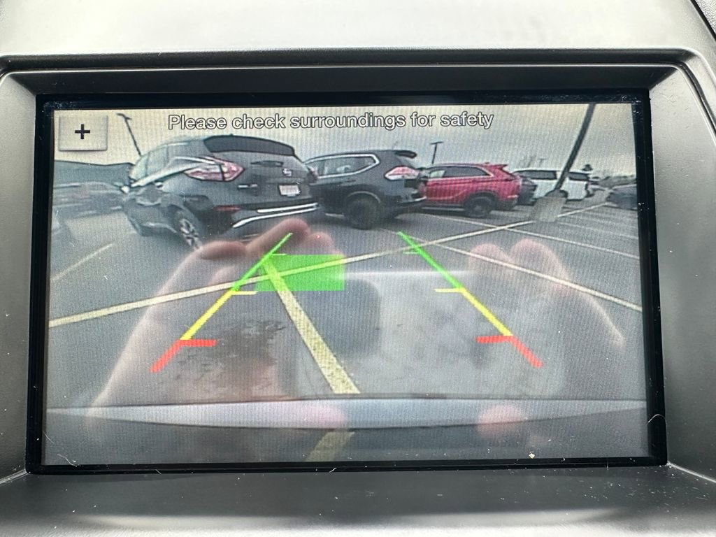 Used 2016 Ford Taurus Limited w/ Equipment Group 301A AWD/4WD image 7