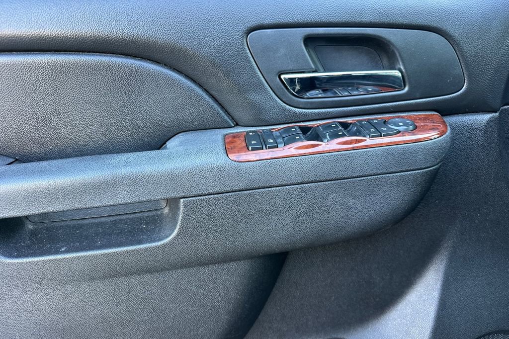 Used 2011 Chevrolet Tahoe LT w/ Regional Value Package image 11