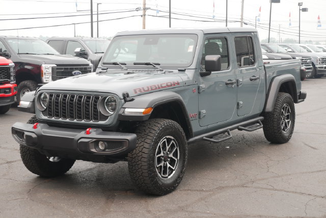 Used 2025 Jeep Gladiator Rubicon w/ Safety Group AWD/4WD image 7