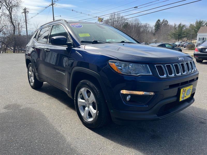 Used 2019 Jeep Compass Latitude w/ Cold Weather Group image 4