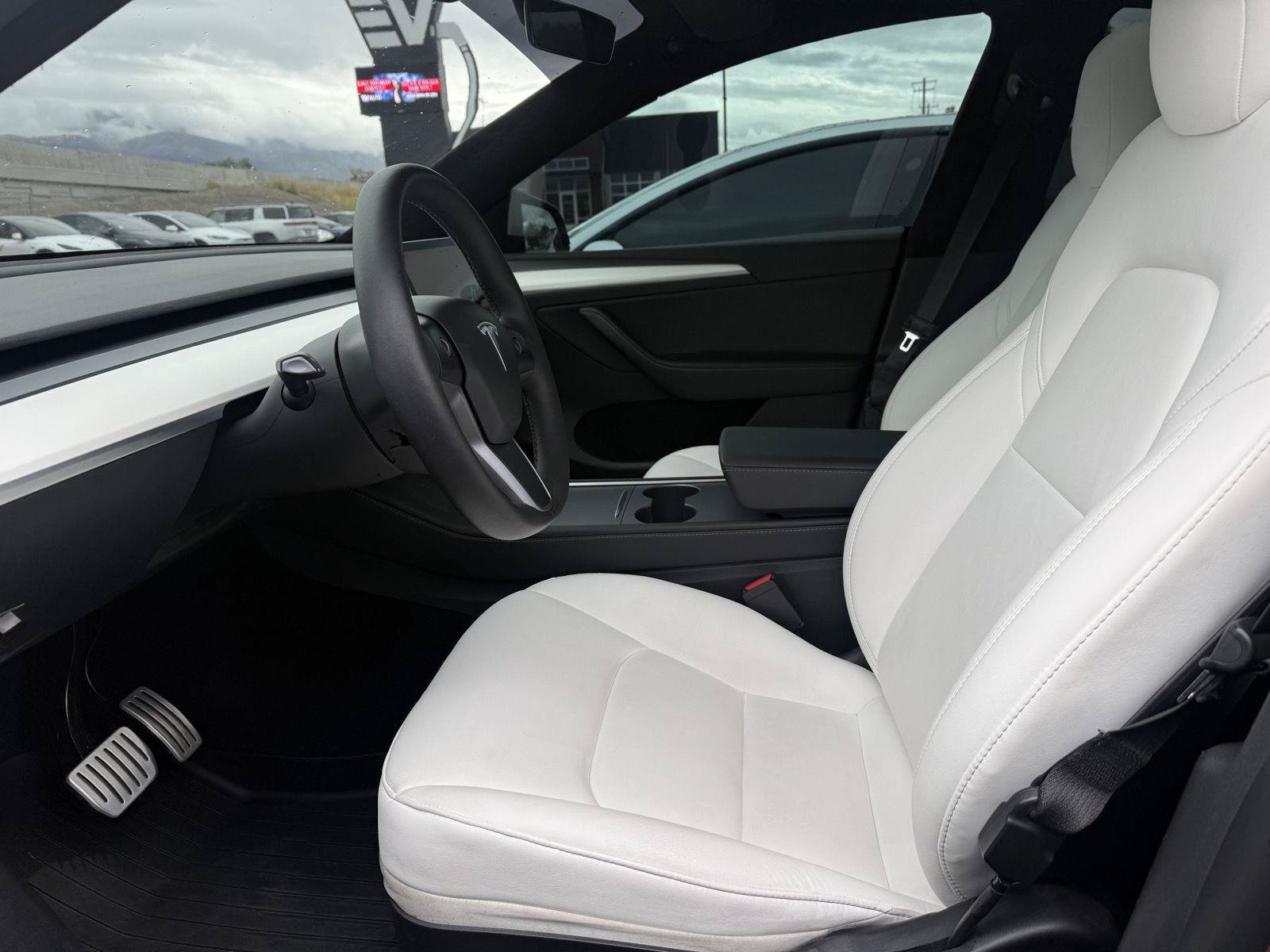 Used 2022 Tesla Model Y Performance AWD/4WD image 13