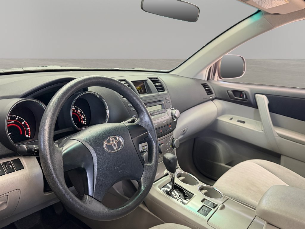 Used 2011 Toyota Highlander 2WD image 16