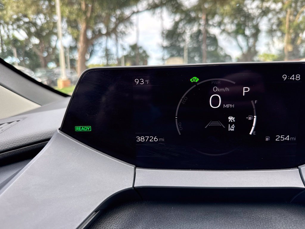 Used 2023 Toyota Prius XLE FWD image 23