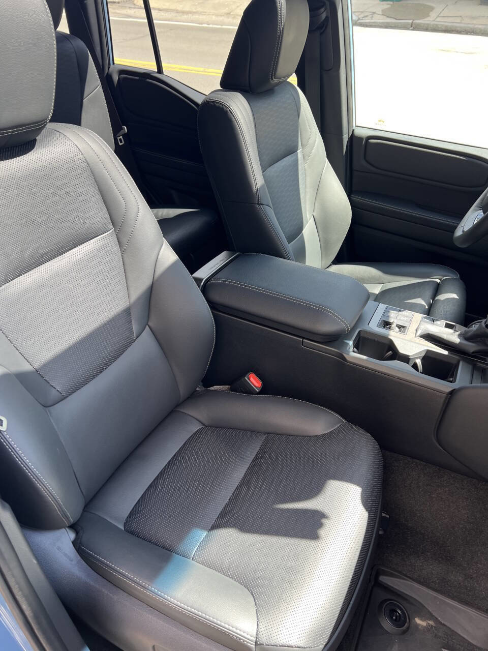 Used 2025 Toyota Land Cruiser w/ Premium Package image 9