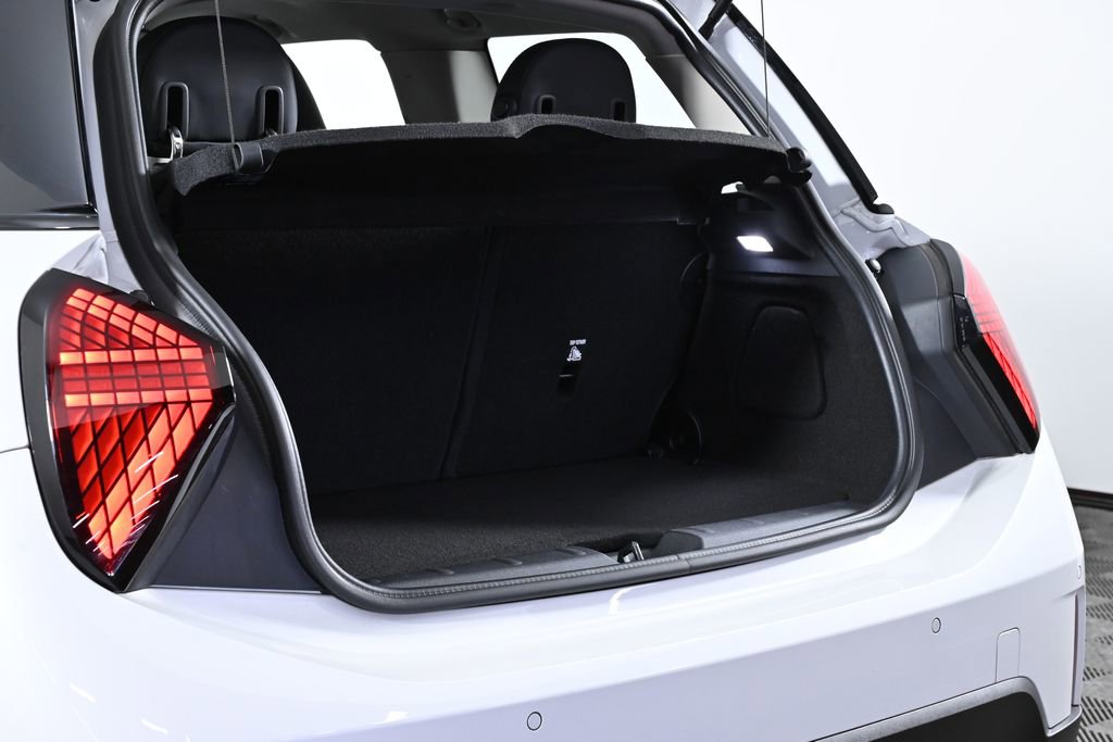 Certified 2025 MINI Cooper S image 31