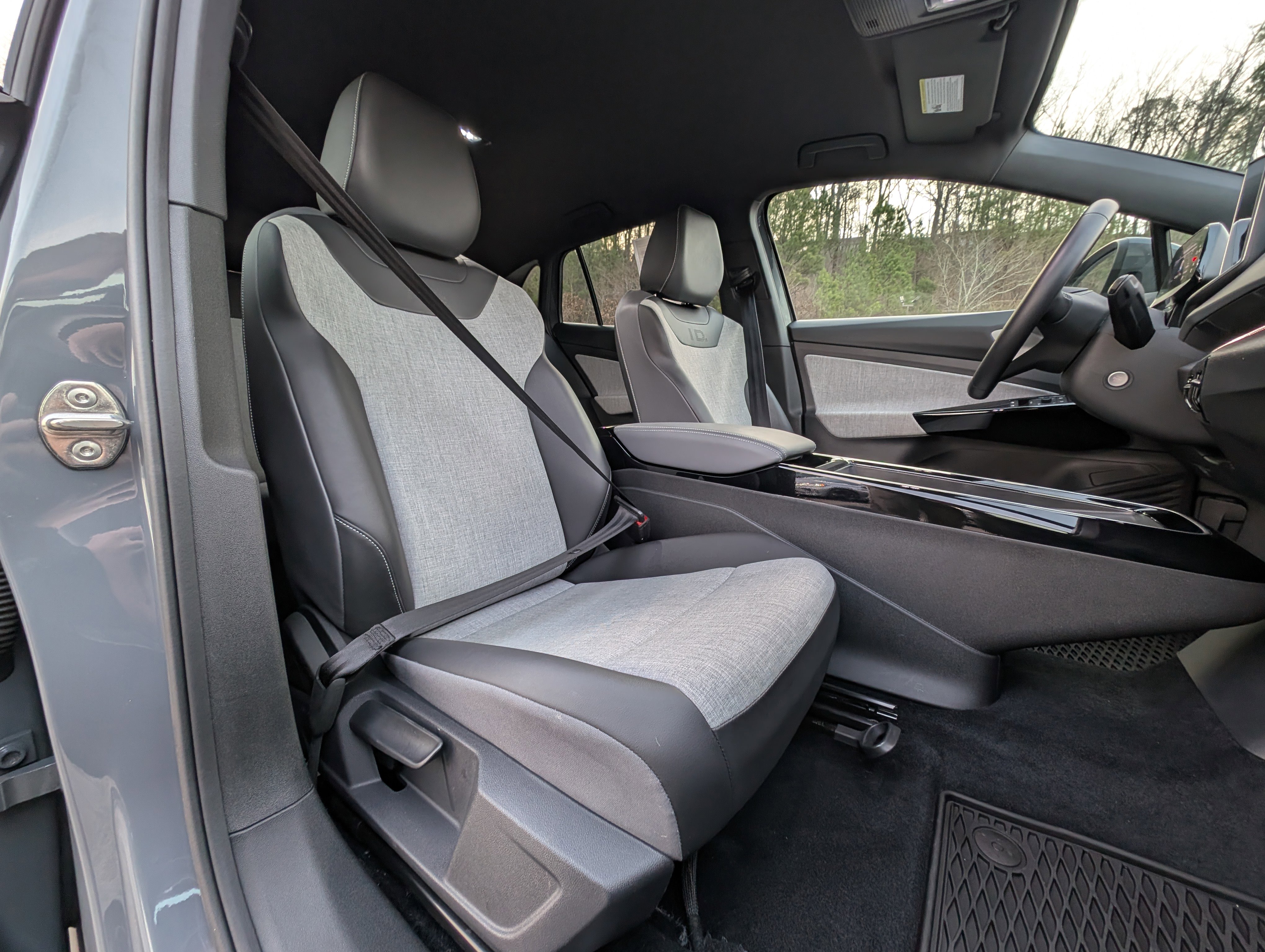 Used 2025 Volkswagen ID.4 Pro image 20