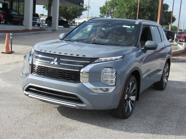 New 2025 Mitsubishi Outlander SEL image 6