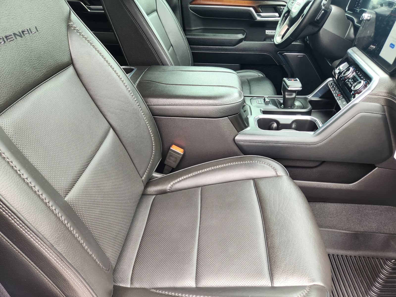 Used 2024 GMC Sierra 1500 Denali RWD image 15