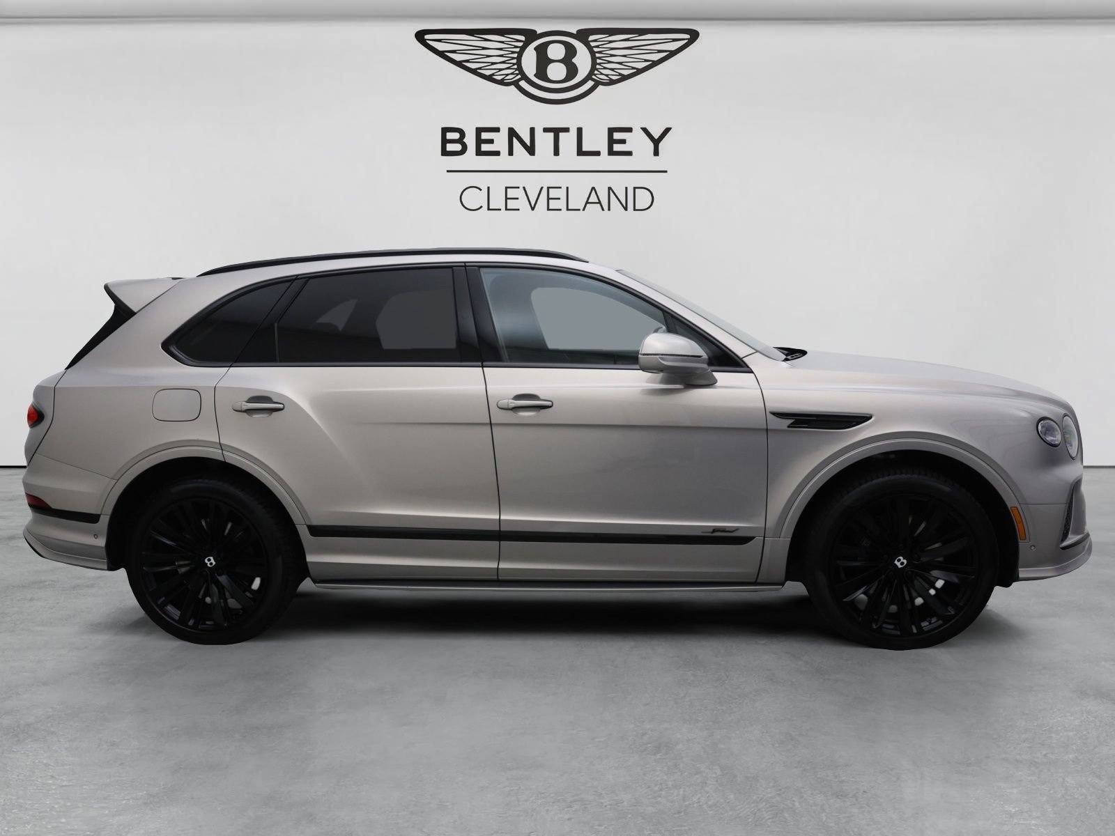 Used 2021 Bentley Bentayga Speed AWD/4WD image 3