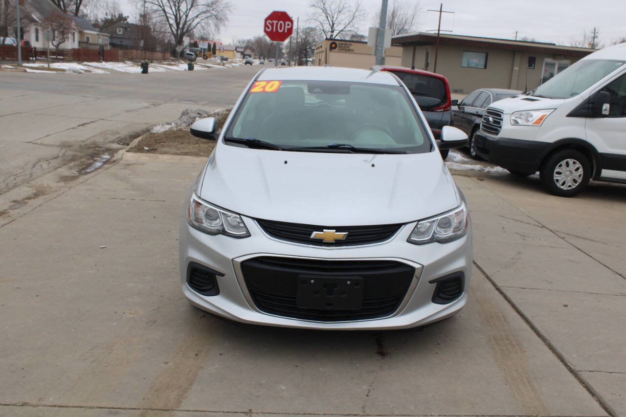 Used 2020 Chevrolet Sonic LT image 3