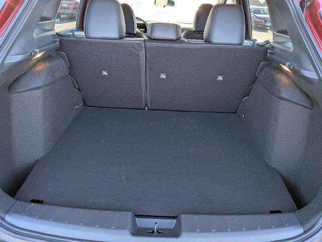 Used 2025 Nissan Kicks SR AWD/4WD image 23