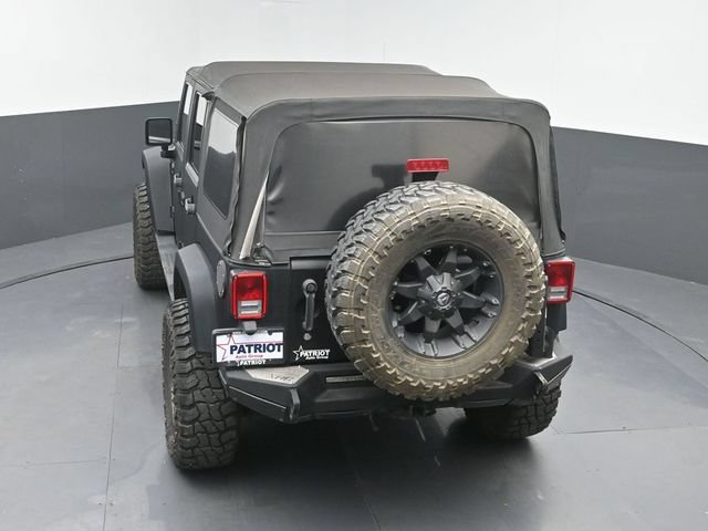 Used 2012 Jeep Wrangler Unlimited Sahara AWD/4WD image 37