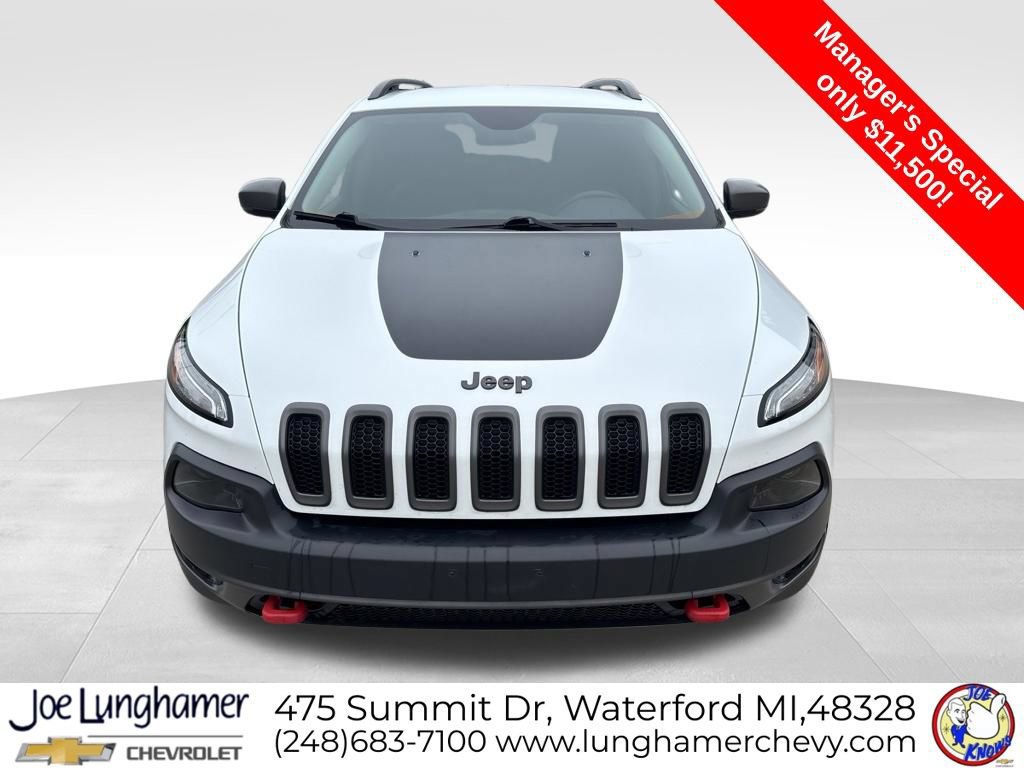 Used 2016 Jeep Cherokee Trailhawk w/ Comfort/Convenience Group AWD/4WD image 9