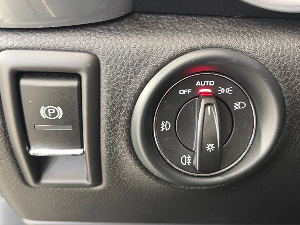 Used 2013 Porsche Cayenne image 22