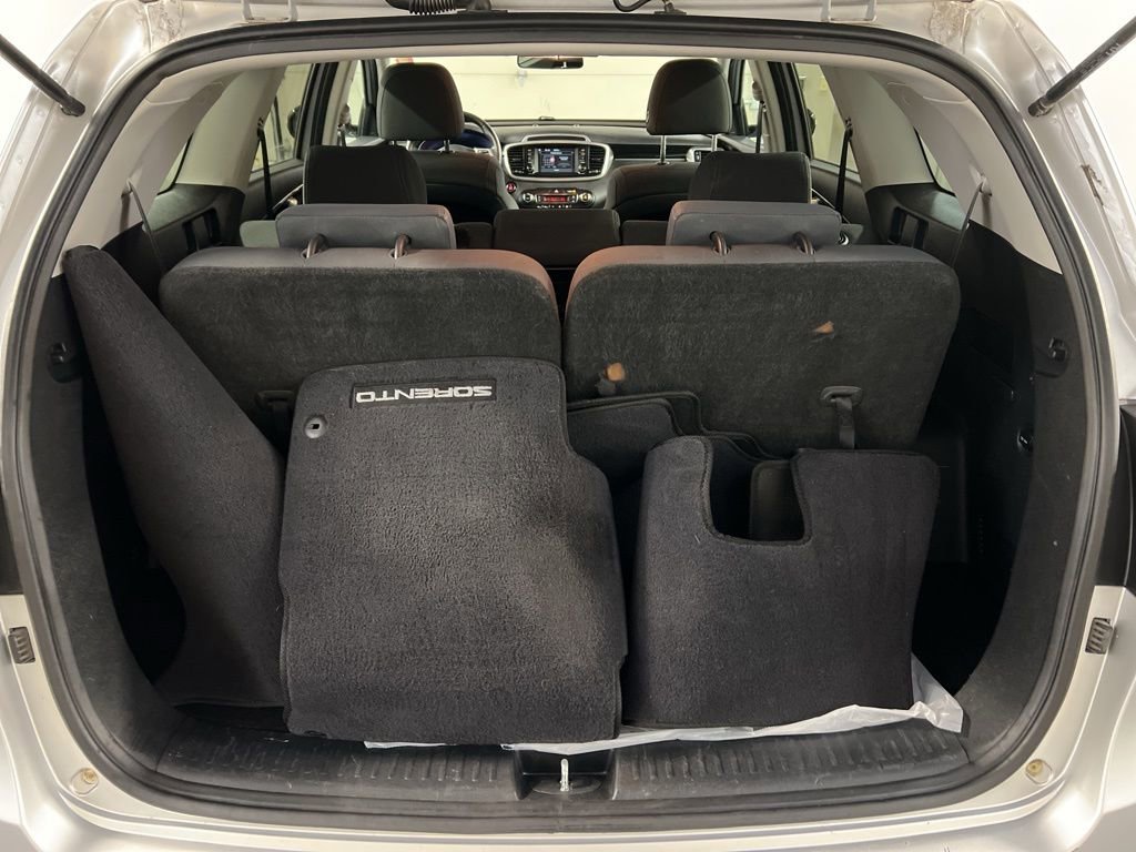 Used 2020 Kia Sorento S image 33