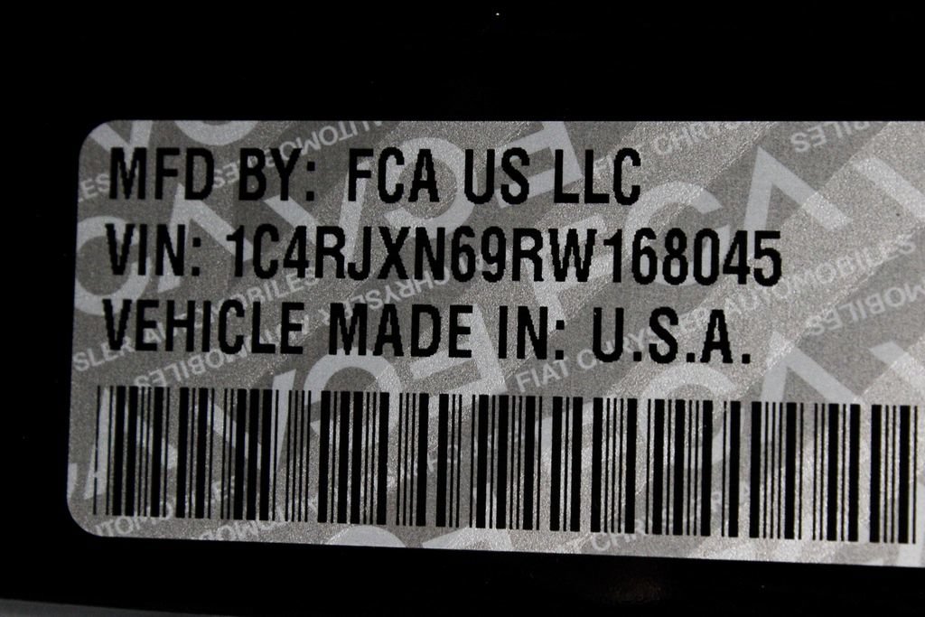 Used 2024 Jeep Wrangler Unlimited AWD/4WD image 32
