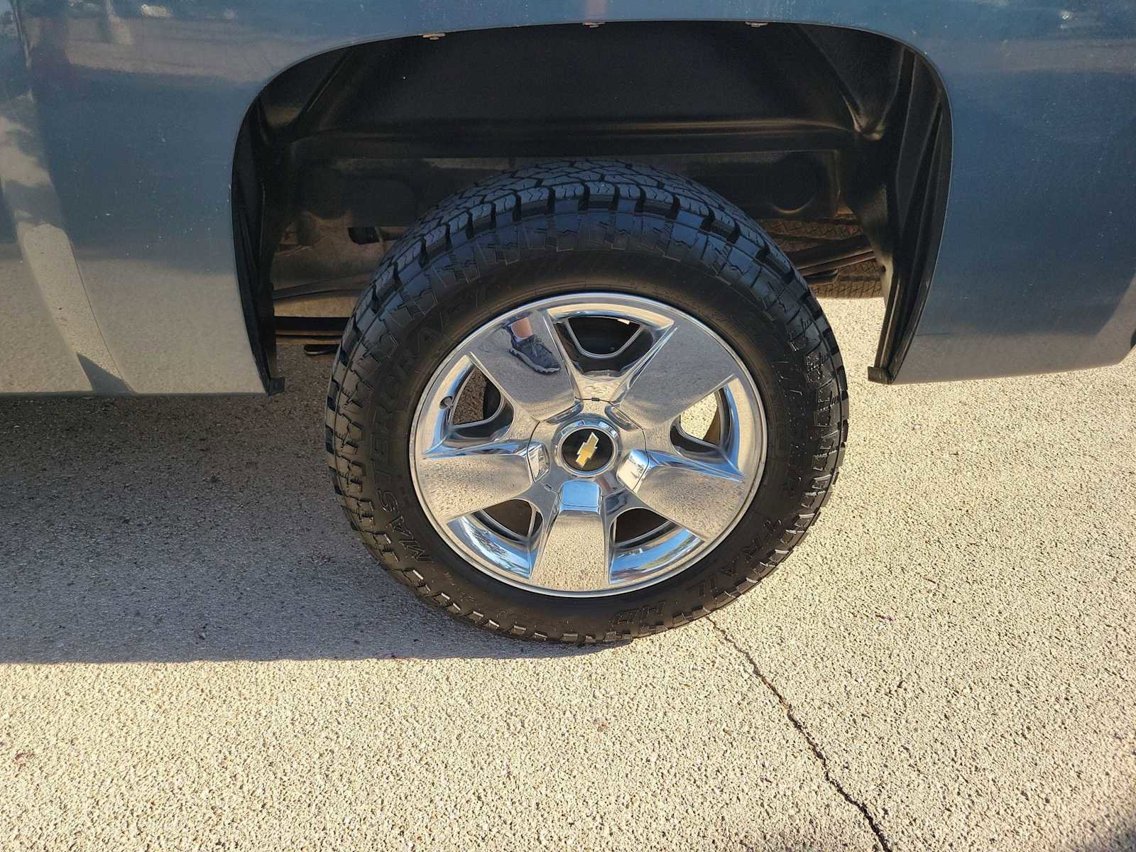 Used 2011 Chevrolet Silverado 1500 LT w/ Texas Edition RWD image 12