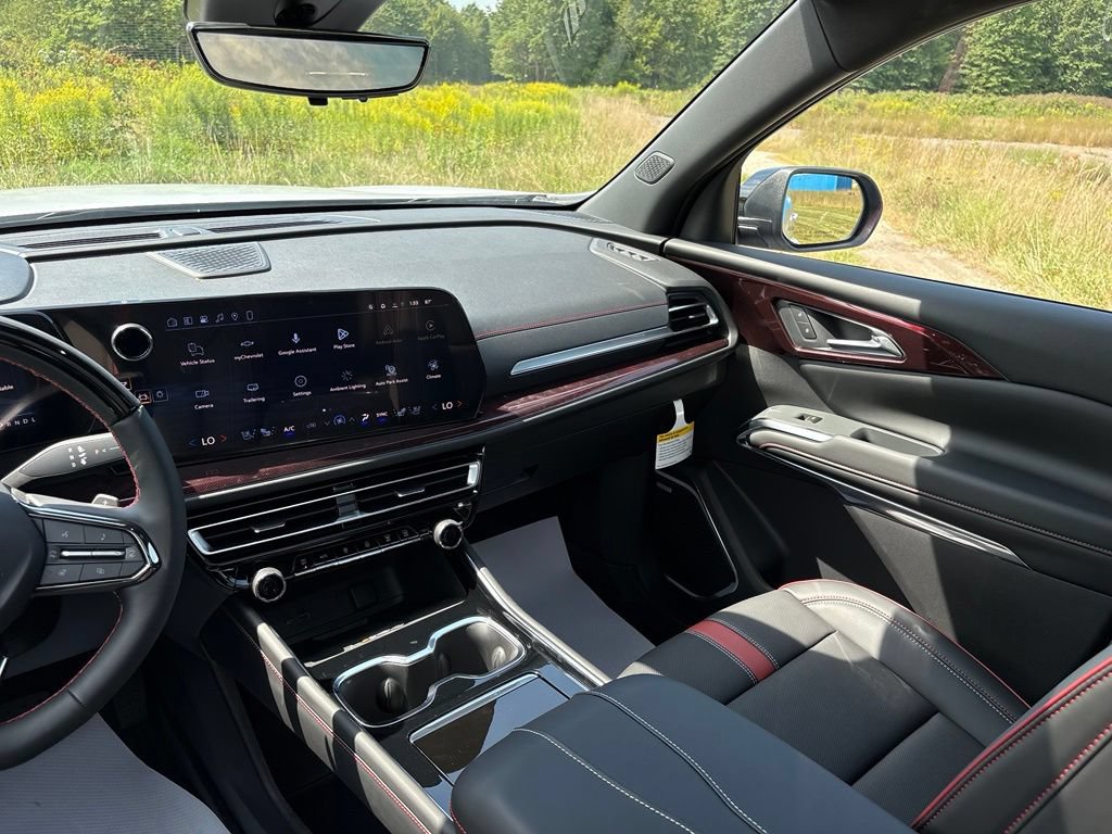 New 2027 Chevrolet Traverse RS w/ LPO, Floor Liner Package AWD/4WD image 60