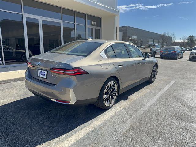 New 2026 BMW 530i xDrive w/ Premium Package AWD/4WD image 3