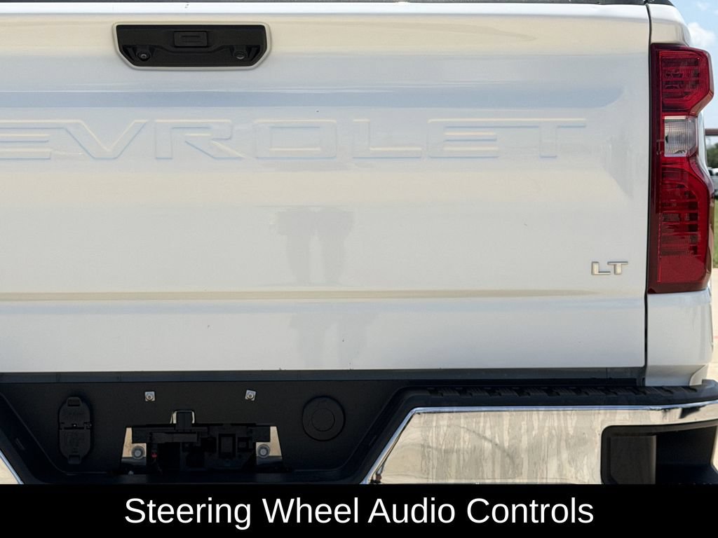 Used 2025 Chevrolet Silverado 1500 LT RWD image 9