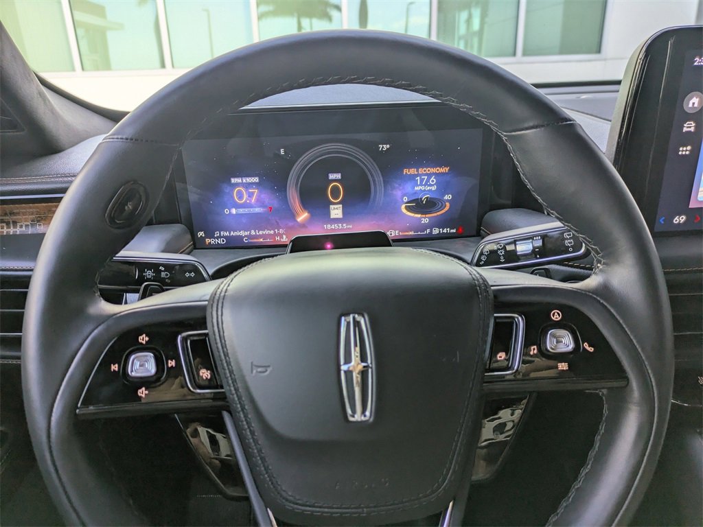 Certified 2025 Lincoln Aviator Black Label image 31