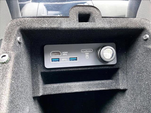 Used 2017 Land Rover Range Rover HSE image 26