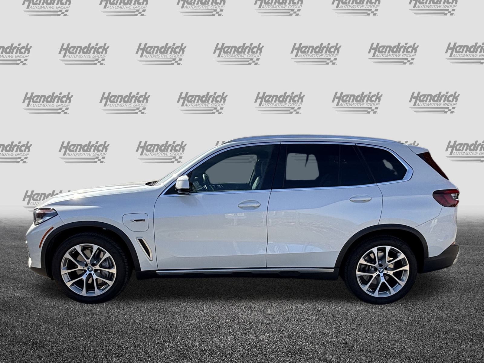 Certified 2022 BMW X5 xDrive45e w/ Luxury Seating Package image 7