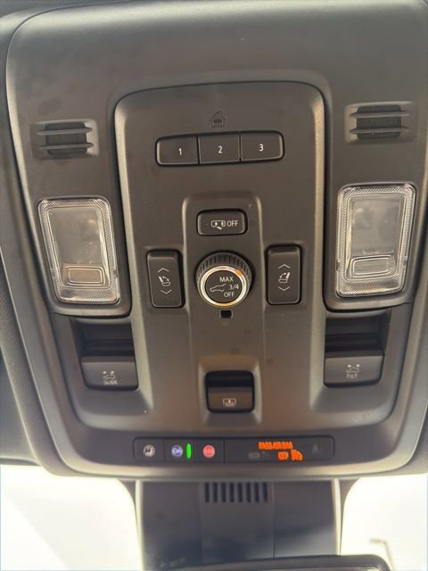 Used 2024 GMC Yukon AT4 w/ Technology Package image 22