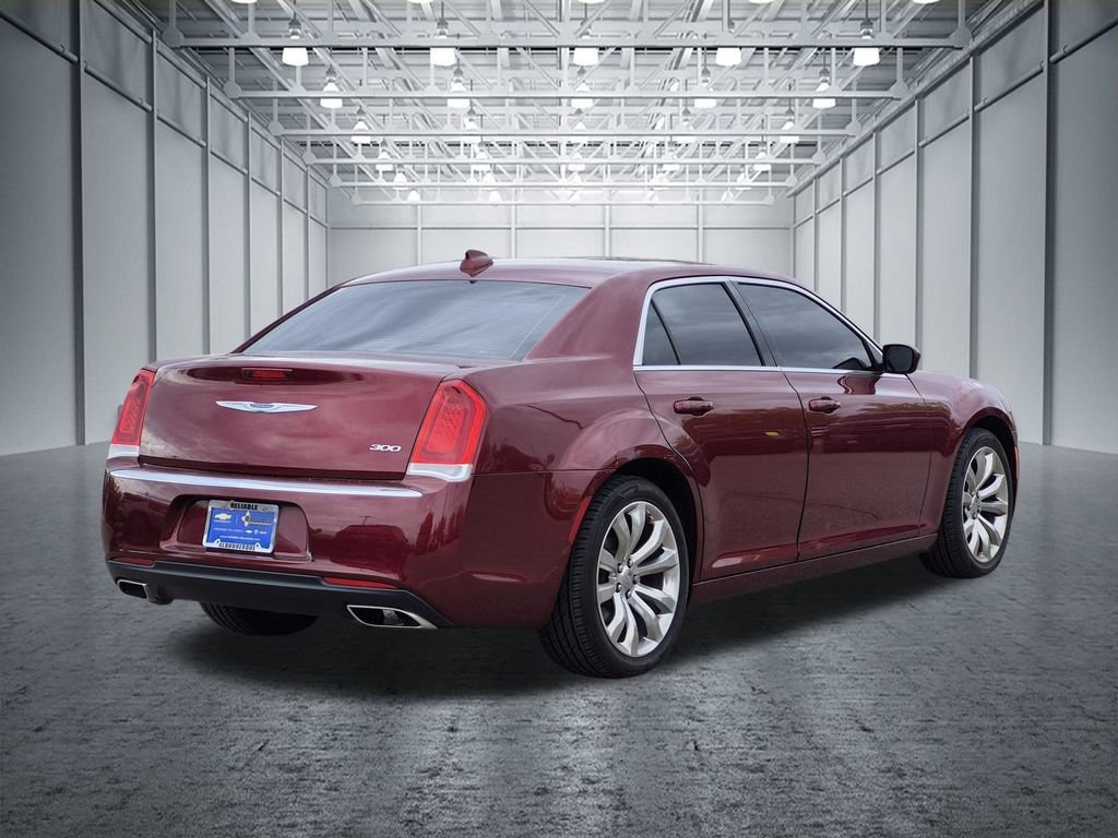 Used 2022 Chrysler 300 Touring RWD image 6