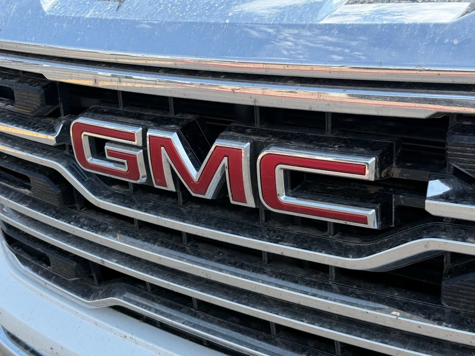 Used 2025 GMC Sierra 1500 SLT AWD/4WD image 8