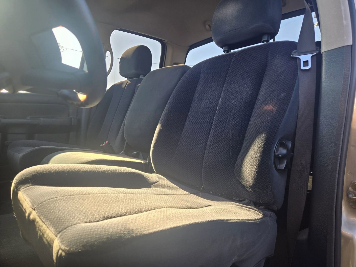 Used 2005 Dodge Ram 1500 Truck SLT image 10