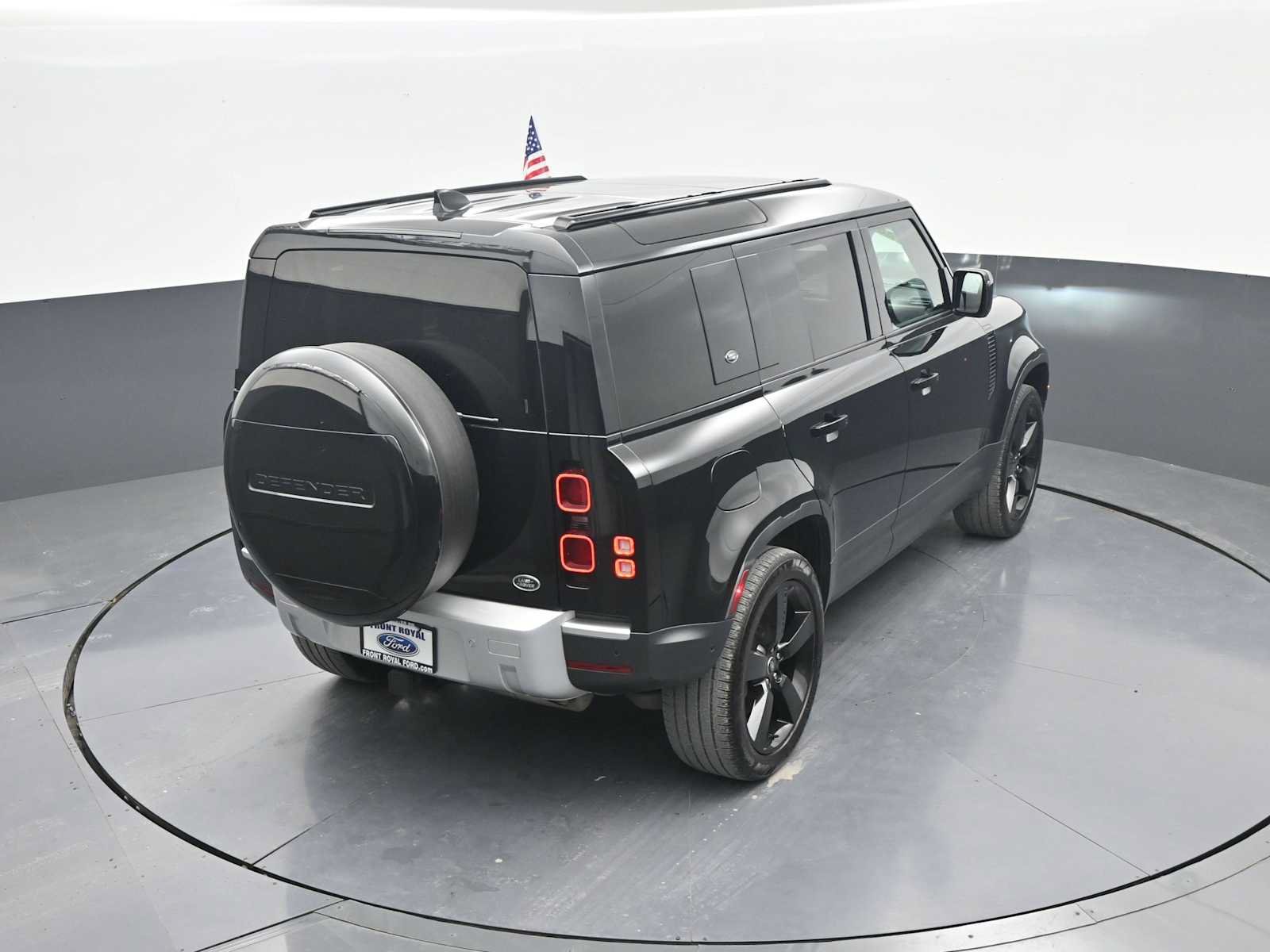 Used 2023 Land Rover Defender 110 SE AWD/4WD image 33