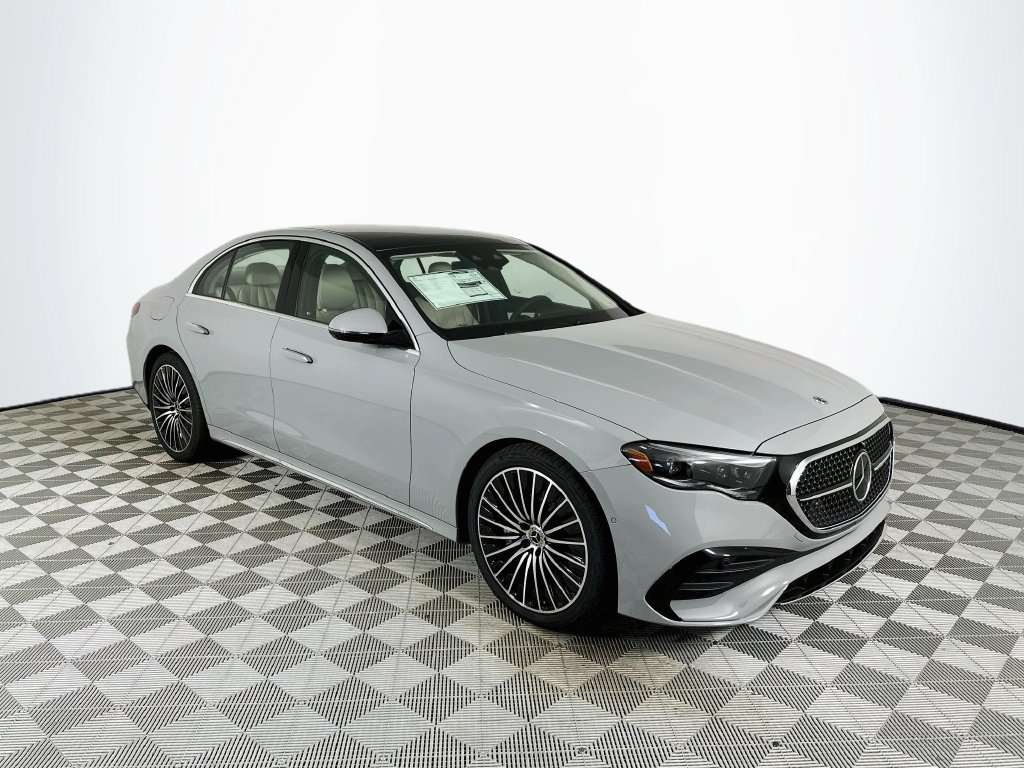 New 2027 Mercedes-Benz E 450 4MATIC Sedan image 1