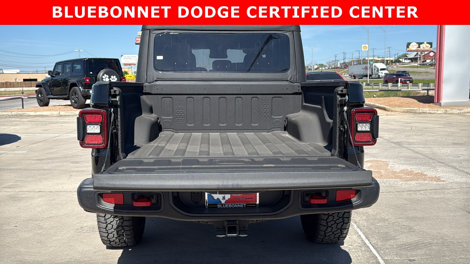 Used 2025 Jeep Gladiator Rubicon image 23