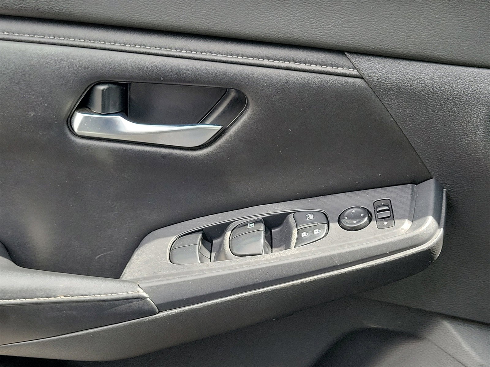 Used 2020 Nissan Sentra SV w/ Electronics Package image 27