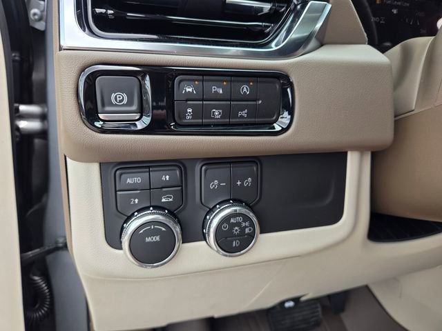 New 2026 GMC Yukon XL Denali w/ Sun & Power Step Package AWD/4WD image 24
