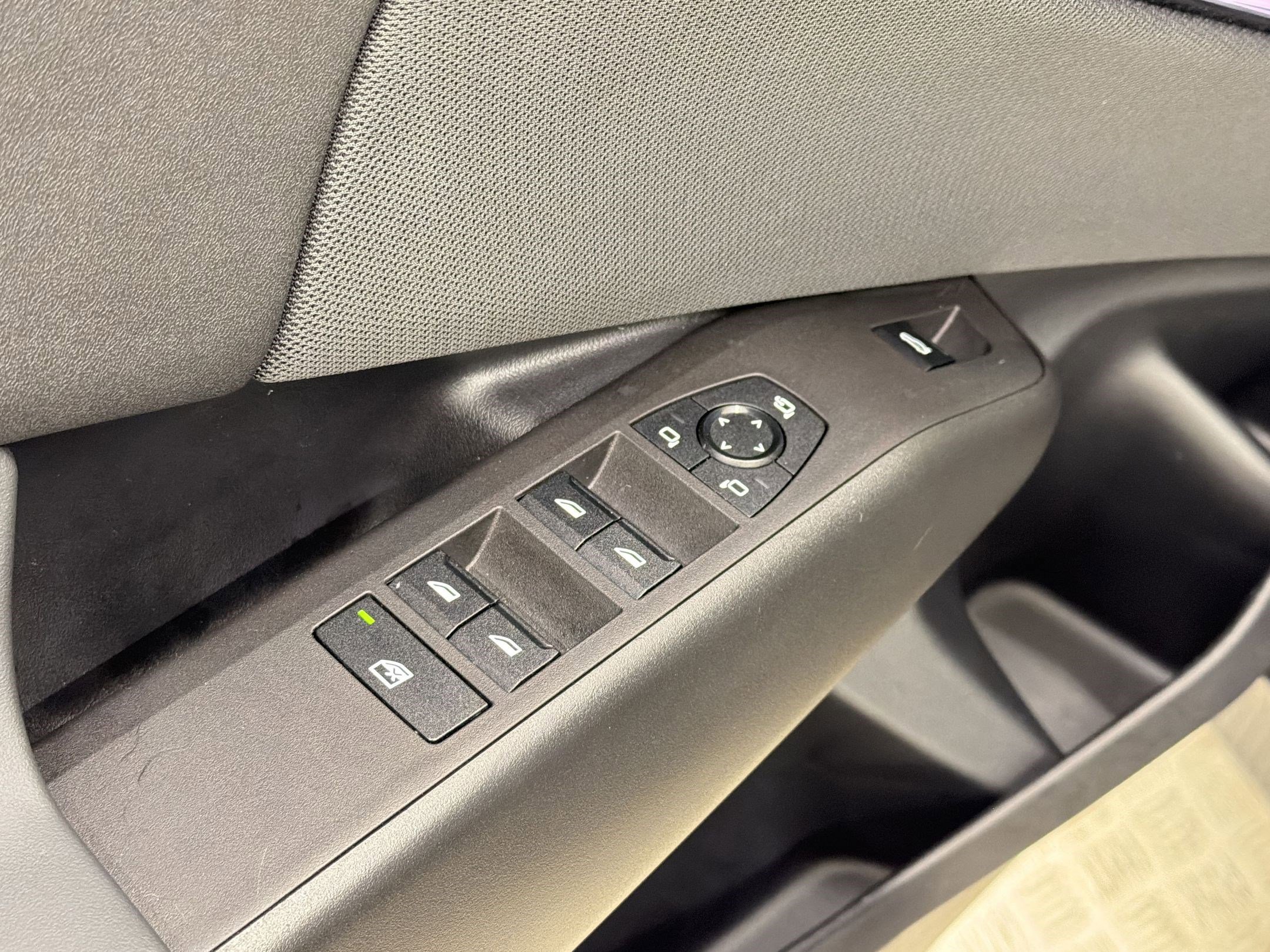 Certified 2025 BMW X3 xDrive30i w/ Premium Package image 22