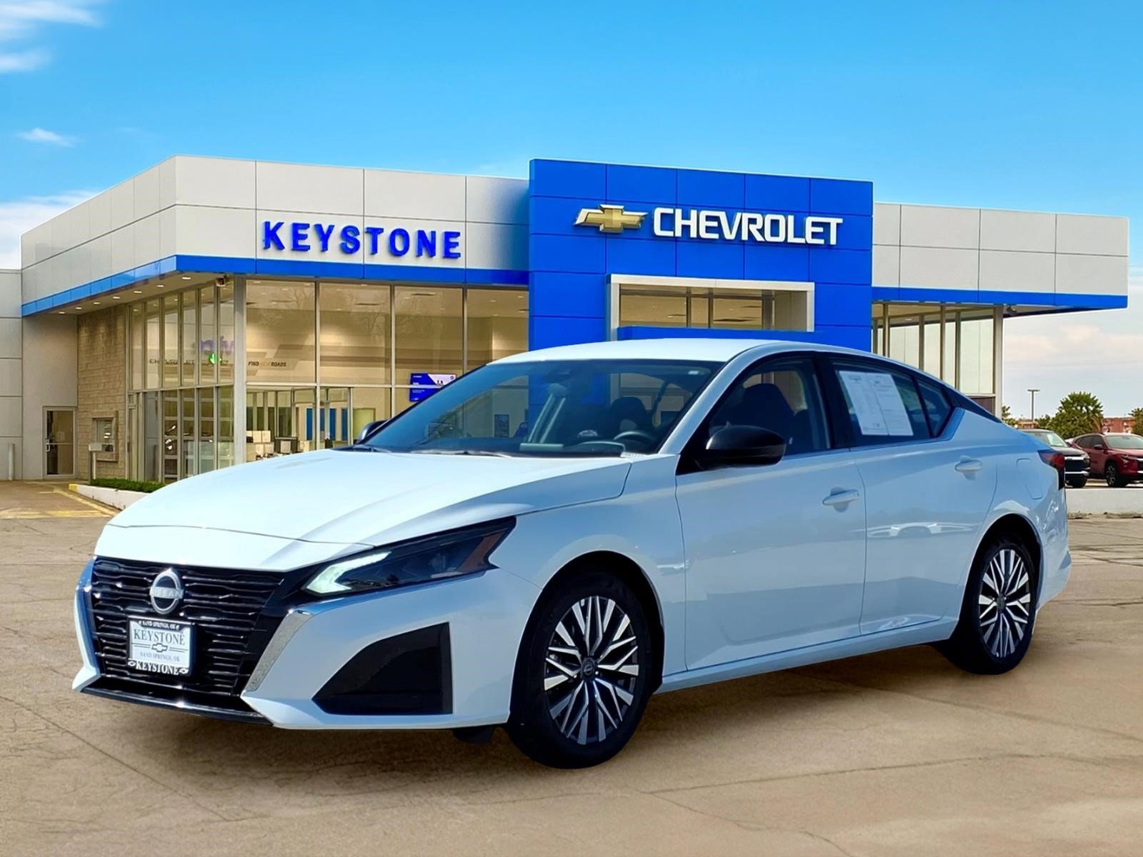 Used 2026 Nissan Altima 2.5 SV FWD image 3