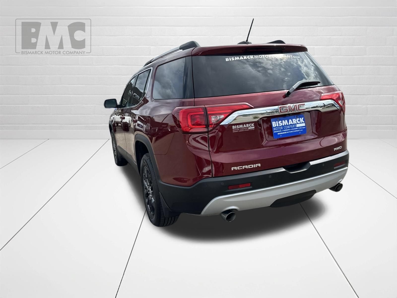 Used 2018 GMC Acadia SLT AWD/4WD image 4