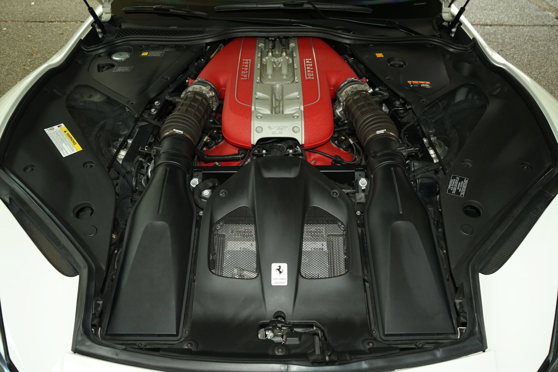 Used 2019 Ferrari 812 Superfast RWD image 29