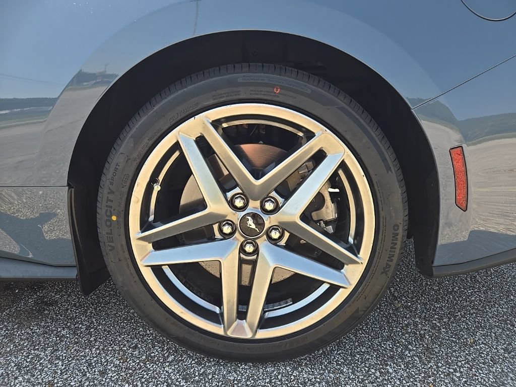 Used 2025 Ford Mustang GT Premium RWD image 23