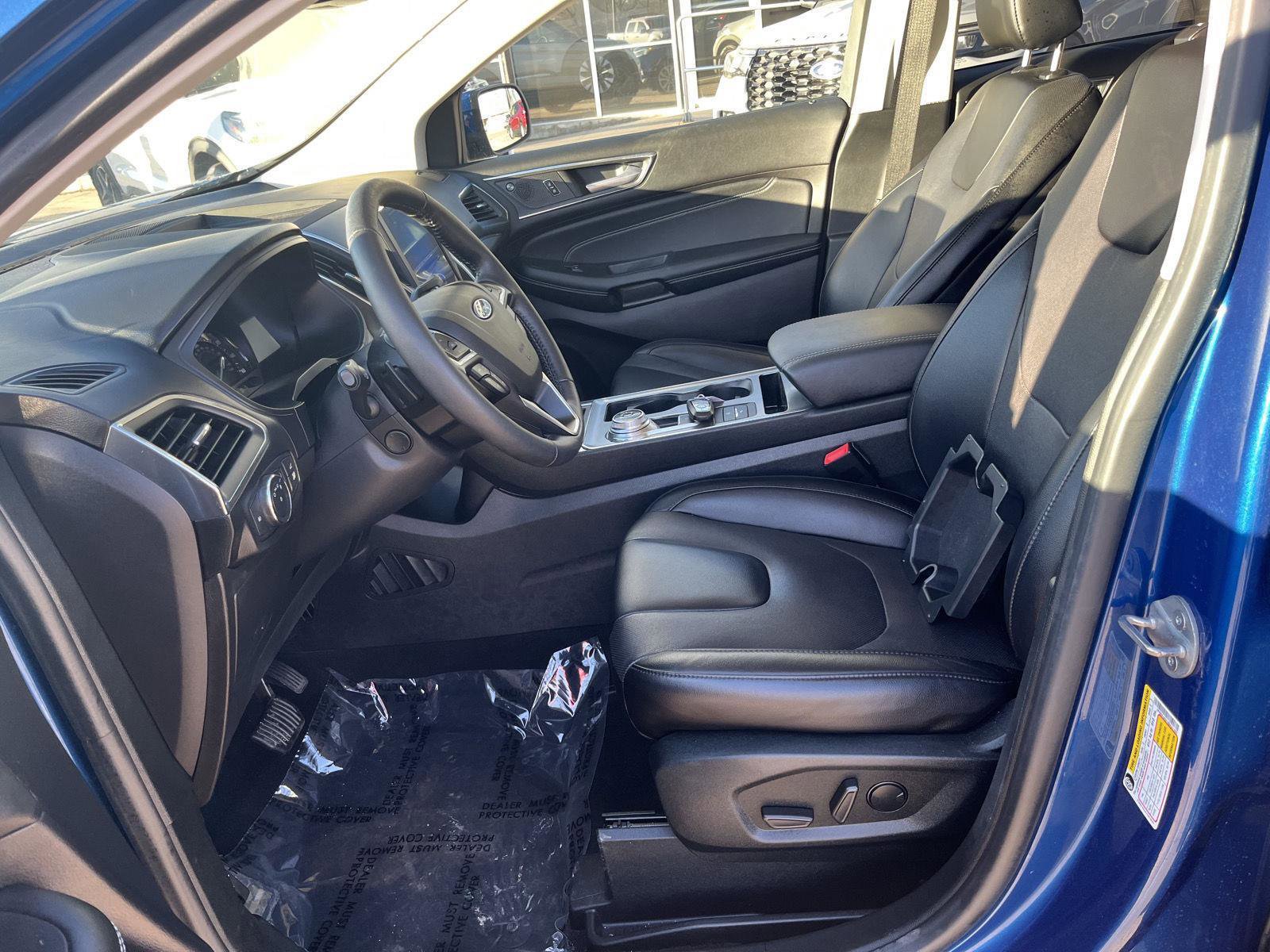 Used 2022 Ford Edge Titanium w/ Equipment Group 301A image 13