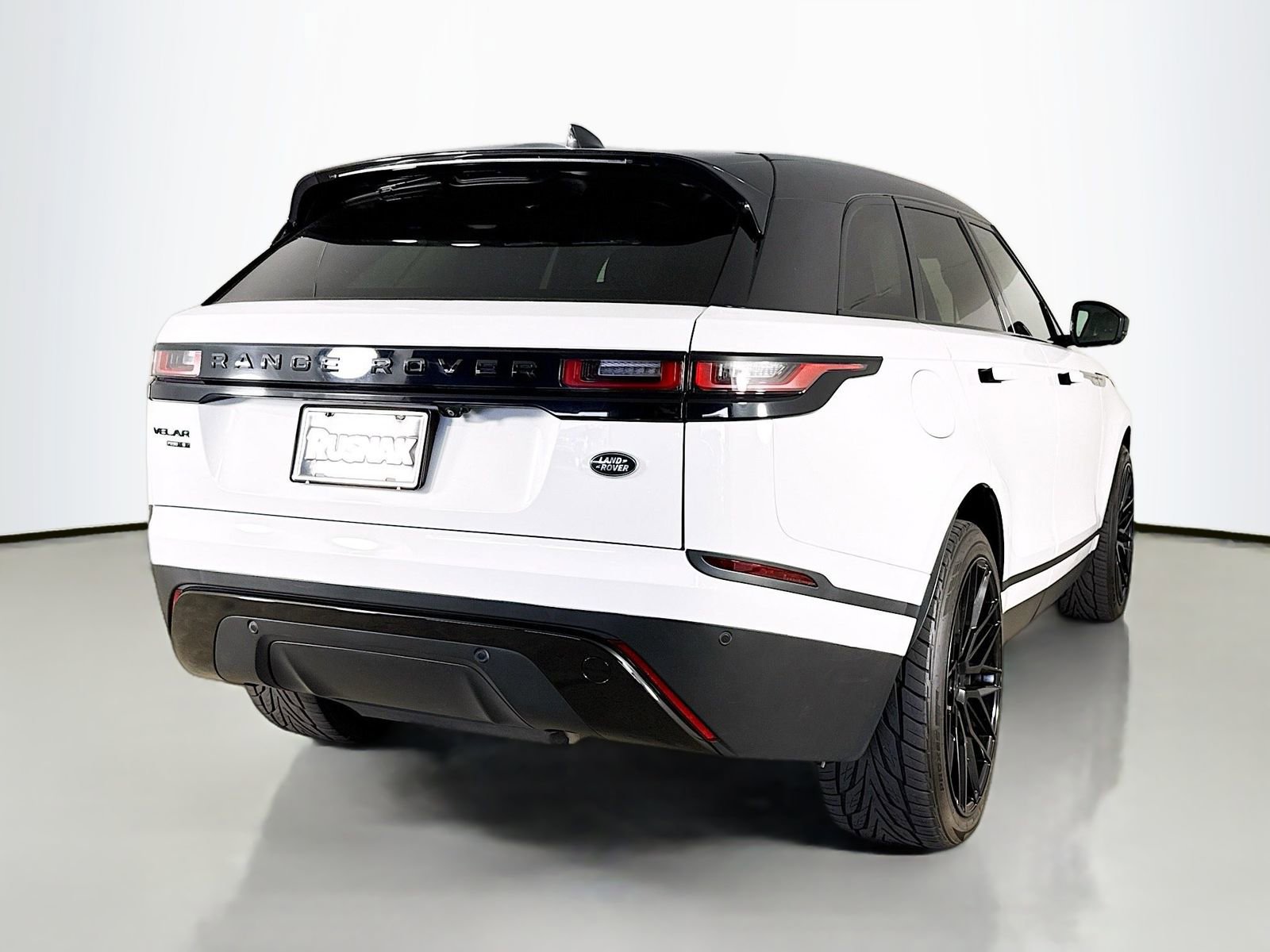 Used 2020 Land Rover Range Rover Velar S AWD/4WD image 7