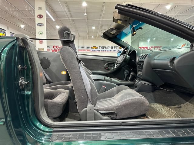 Used 1997 Pontiac Firebird Trans Am RWD image 12
