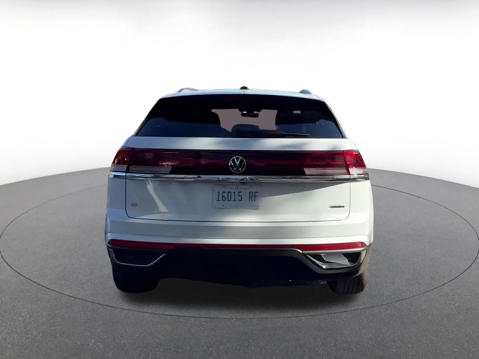 Used 2025 Volkswagen Atlas Cross Sport SE image 12