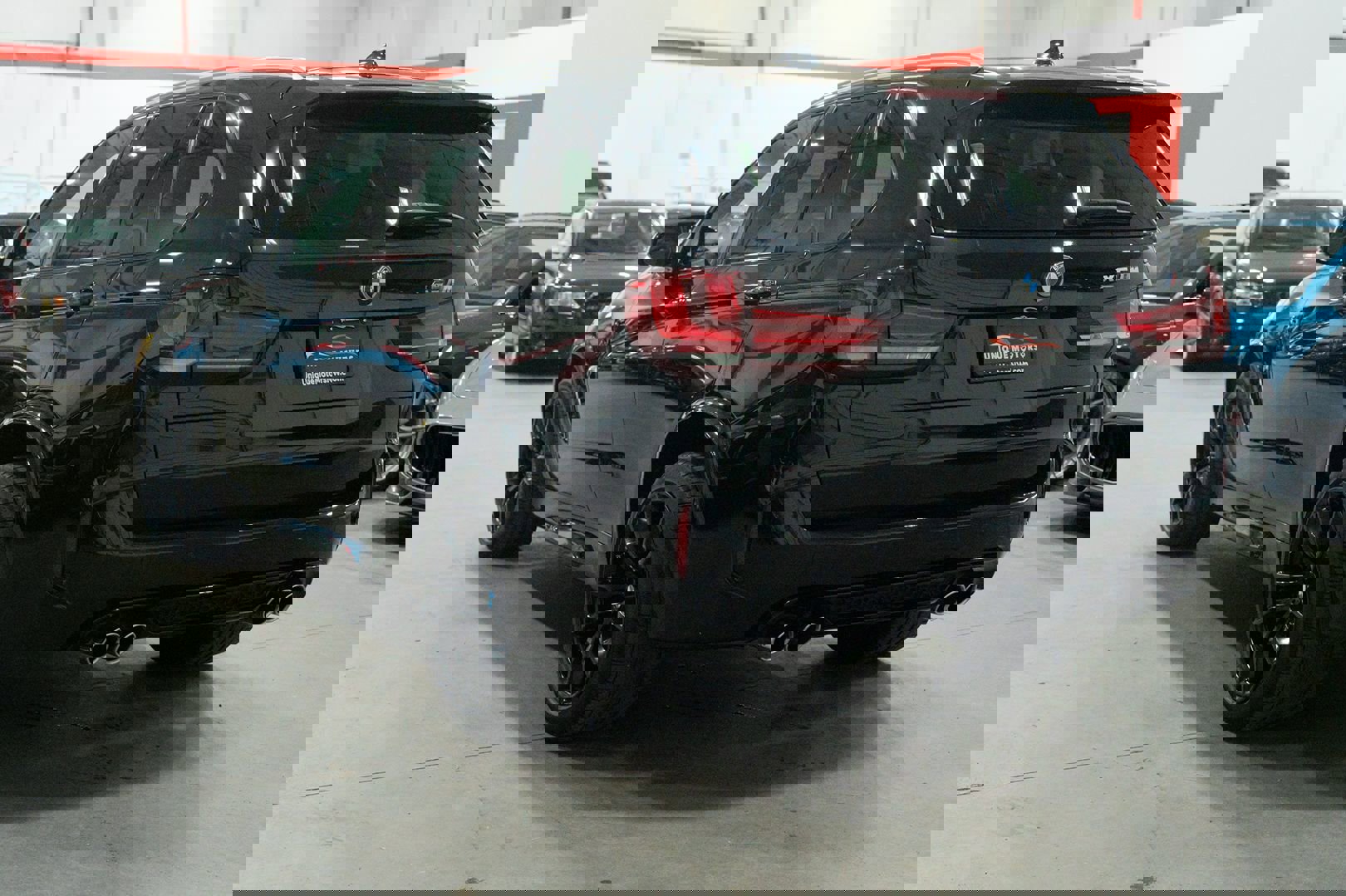 Used 2016 BMW X5 M image 4