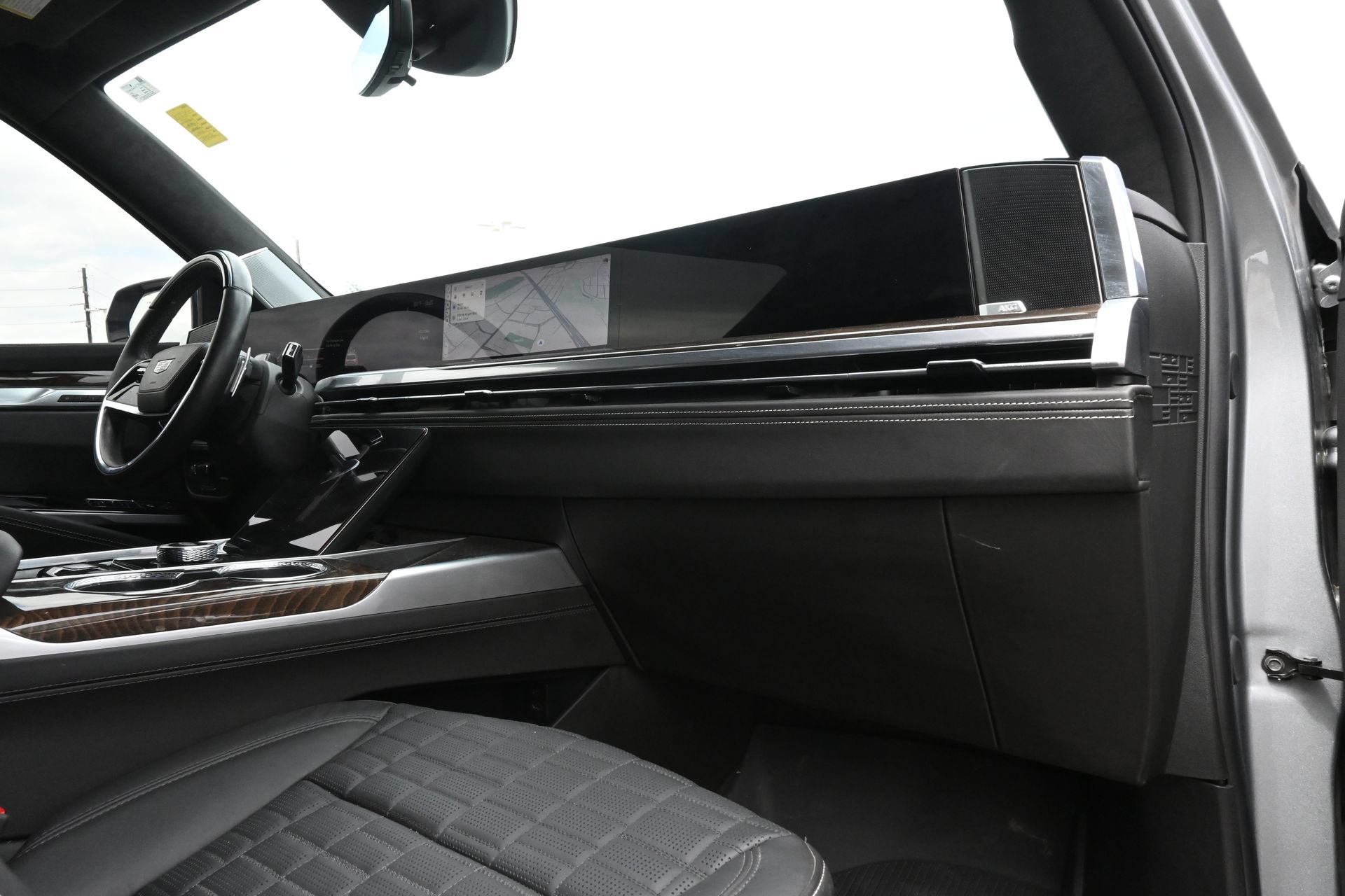 Certified 2025 Cadillac Escalade Sport Platinum w/ LPO, Floor Liner Package AWD/4WD image 26