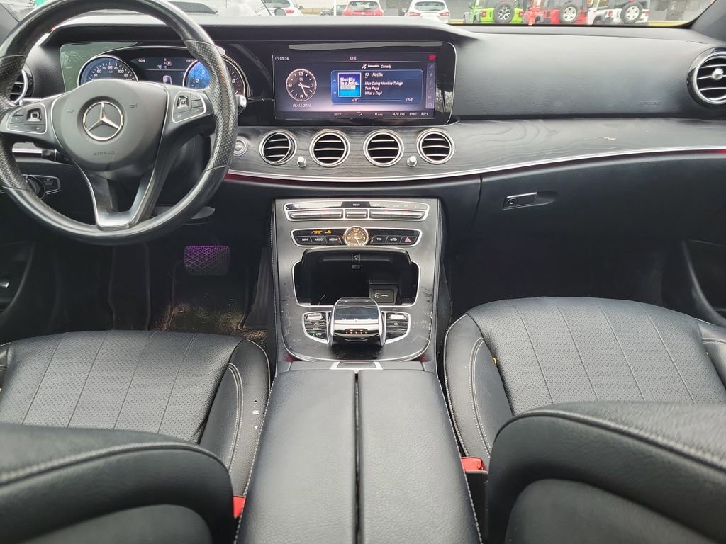 Used 2018 Mercedes-Benz E 400 4MATIC Sedan image 11